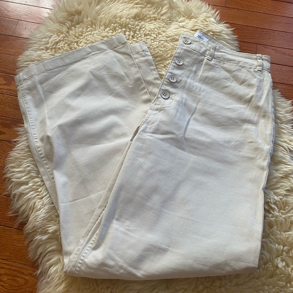 Old Navy Khakis - wide leg